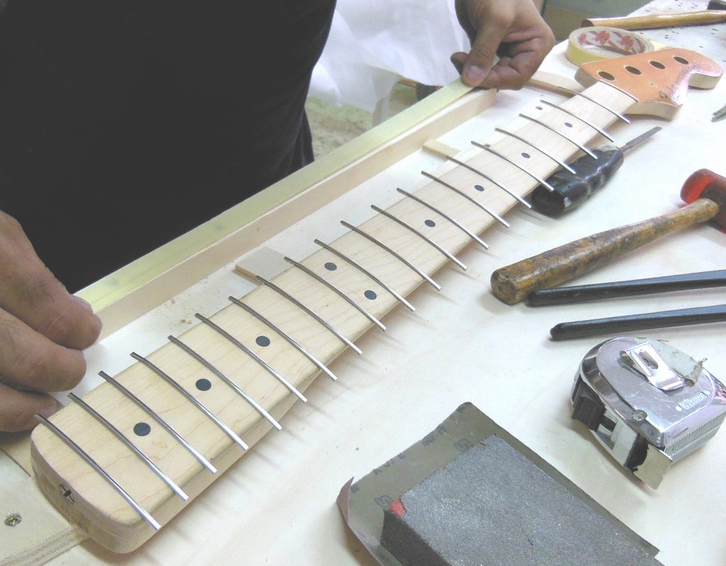 INSERTED FRETS READY TO BE CUT